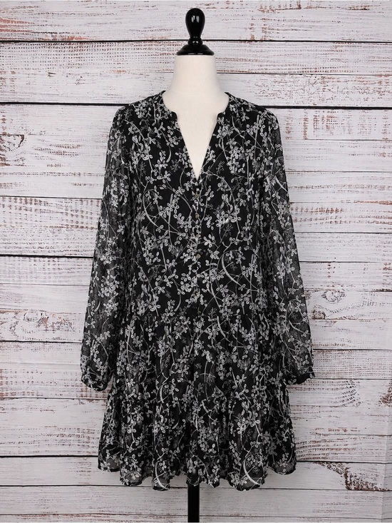 LOFT Dresses & Skirts - LOFT Black White Floral Tiered Babydoll Dress S